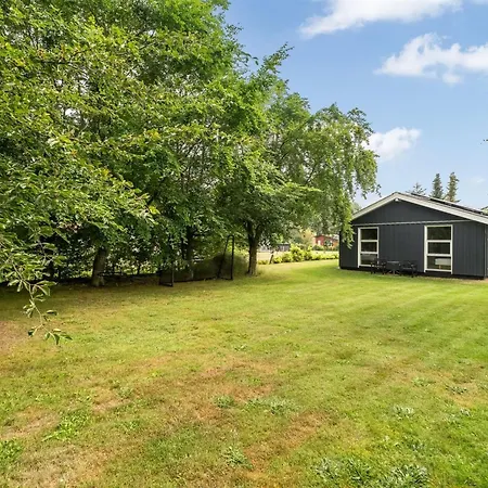 Juste - 1-7km From The Sea By Interhome Hals